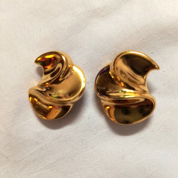 Vintage GIVENCHY Paris New York Glossy Gold Tone 3 Wave MCM Clip on Earrings